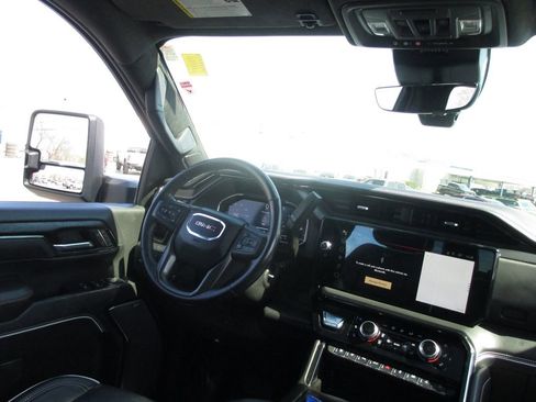 Used 2025 GMC Sierra 2500 AT4X w/ AT4X AEV Edition image 30