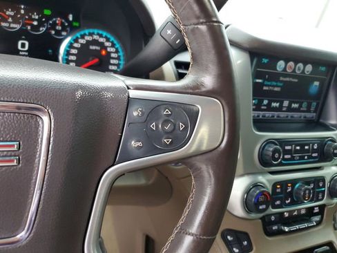 Used 2017 GMC Yukon SLT RWD image 27