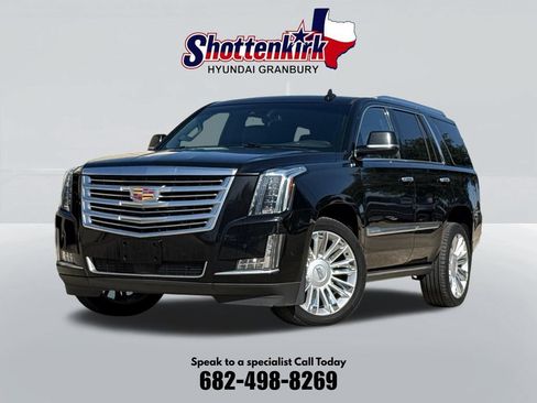 Used 2020 Cadillac Escalade Platinum AWD/4WD image 1