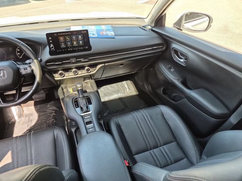 Used 2025 Honda HR-V EX-L image 31