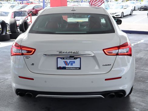 Used 2018 Maserati Ghibli S GranLusso RWD image 6