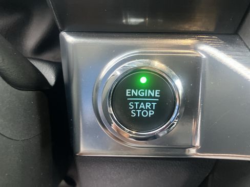 Certified 2022 Ford F150 Lariat AWD/4WD image 25