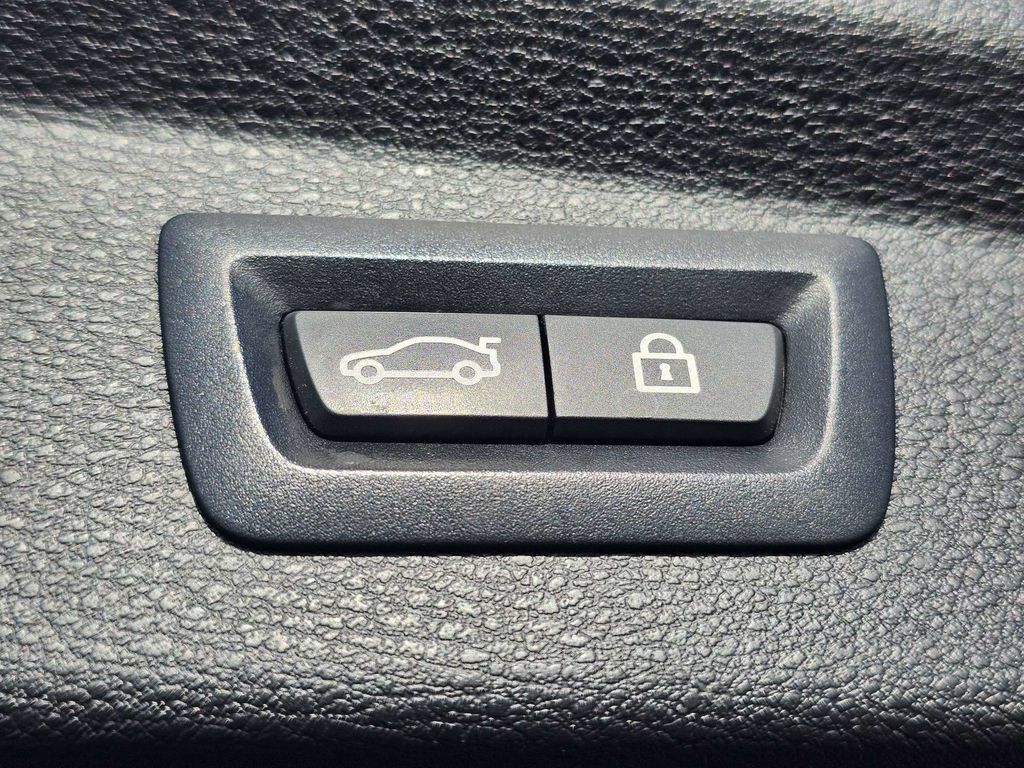 Used 2020 BMW X2 sDrive28i w/ Convenience Package FWD image 13