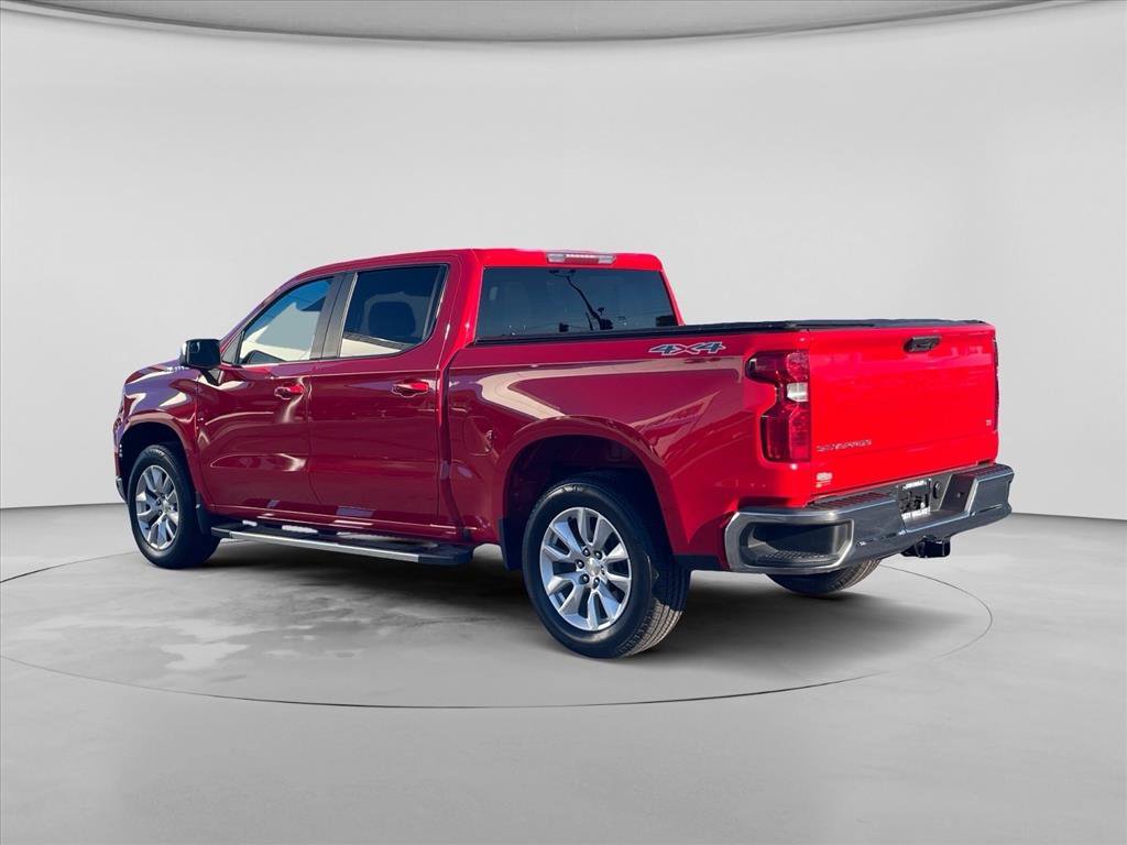 Used 2022 Chevrolet Silverado 1500 LT AWD/4WD image 5
