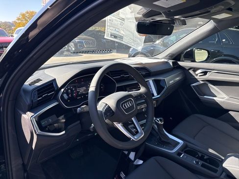 New 2025 Audi Q3 2.0T Premium image 12