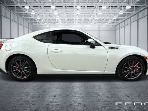 Used 2017 Subaru BRZ Limited w/ Performance Package image 6