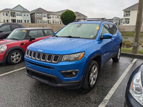 Used 2018 Jeep Compass Latitude w/ Popular Equipment Group image 1