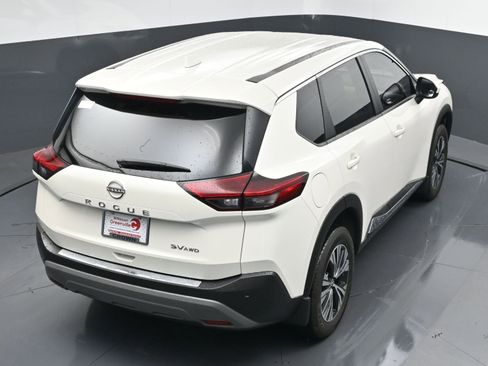 Certified 2023 Nissan Rogue SV image 35