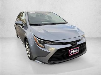 Used 2024 Toyota Corolla LE video 3