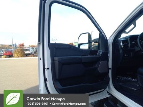 New 2026 Ford F350 Lariat w/ Black Appearance Package image 10