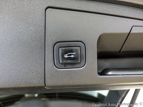 Certified 2022 Cadillac XT4 Sport FWD image 24
