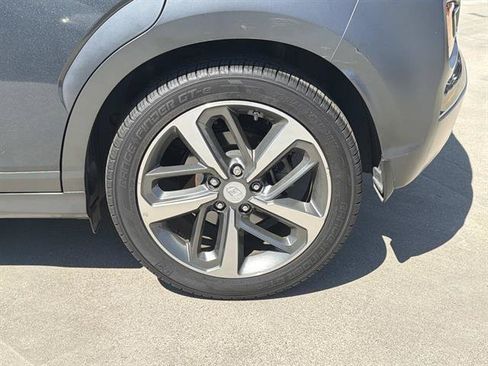 Used 2018 Hyundai Kona Limited FWD image 7