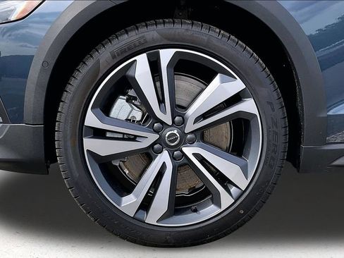 New 2026 Volvo V60 B5 Cross Country Plus w/ Protection Package Premier AWD/4WD image 13