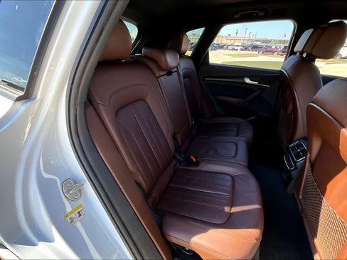 Used 2018 Audi Q5 2.0T Premium image 19