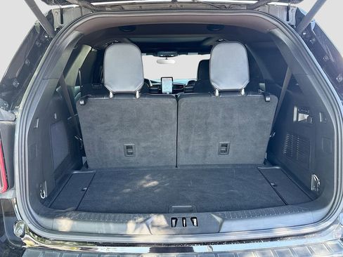 Used 2024 Ford Explorer ST w/ Equipment Group 401A AWD/4WD image 28
