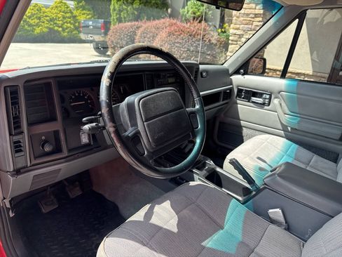 Used 1995 Jeep Cherokee Sport AWD/4WD image 11