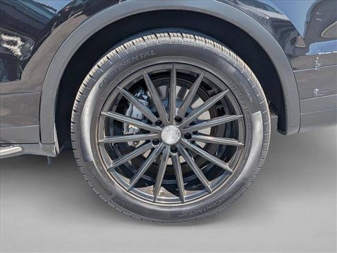 Used 2017 Porsche Cayenne S AWD/4WD image 22