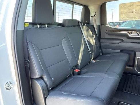 New 2026 GMC Sierra 1500 SLE image 23