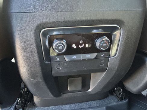 New 2026 Chevrolet Suburban High Country image 25