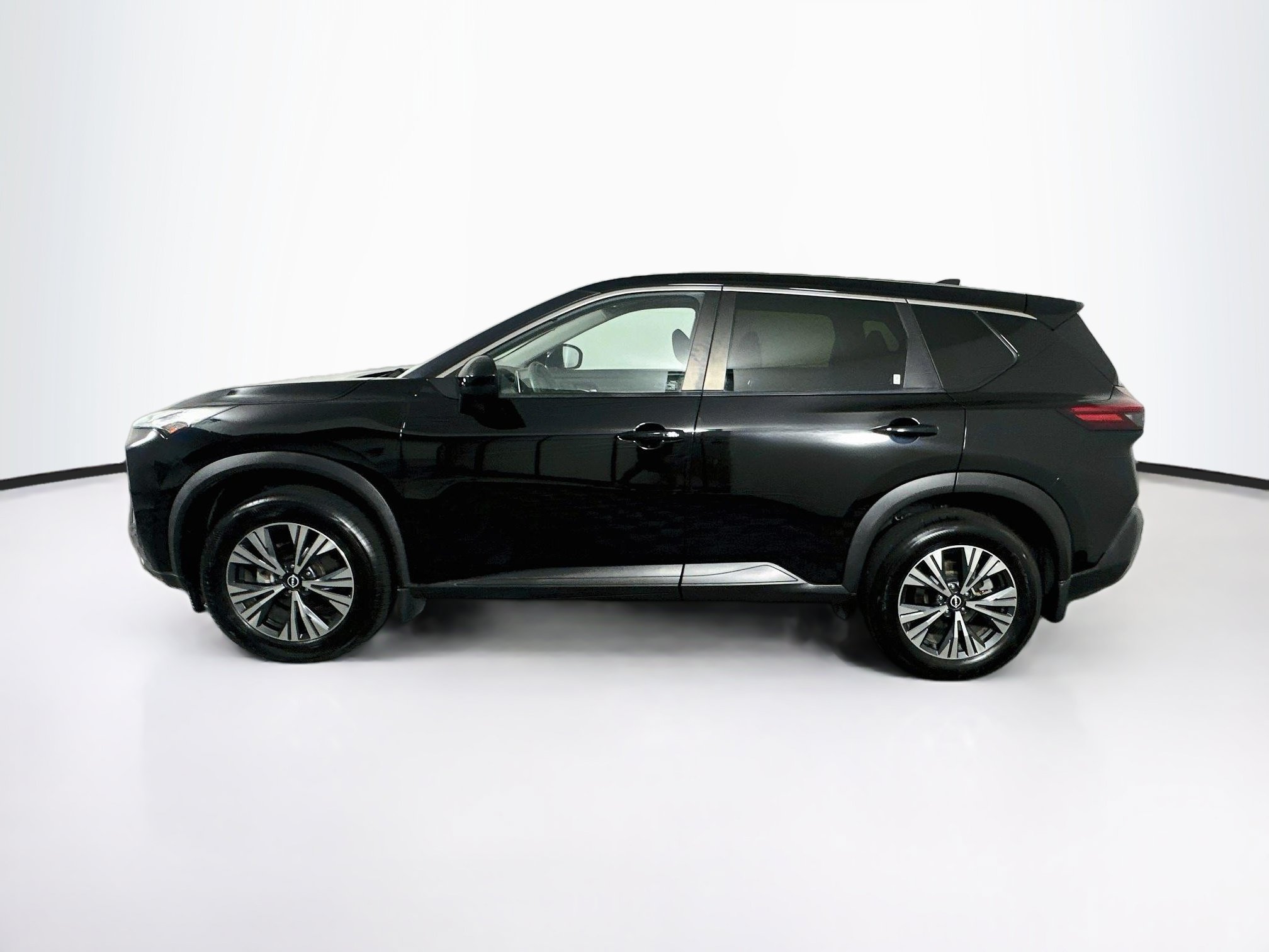 Used 2023 Nissan Rogue SV FWD image 4
