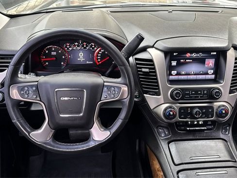 Used 2015 GMC Yukon Denali w/ Premium Package image 14