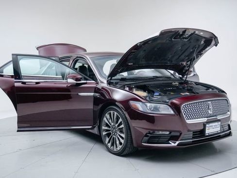 Used 2018 Lincoln Continental Select w/ Continental Climate Package FWD image 15