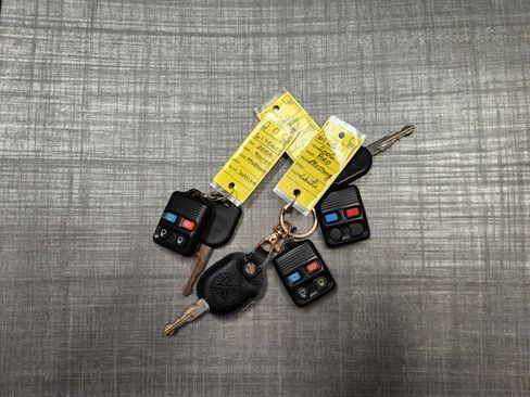 Used 2006 Ford Mustang Premium RWD image 14