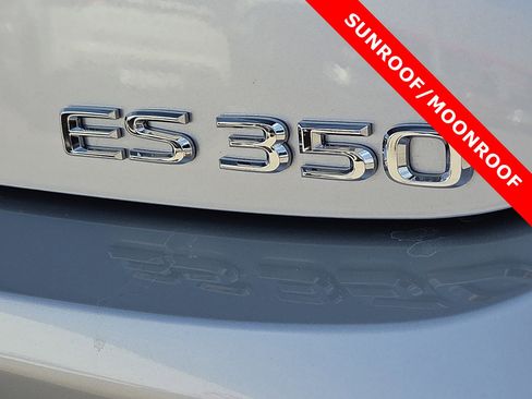 Used 2023 Lexus ES 350 image 8