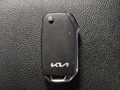 Used 2023 Kia Forte LXS FWD image 32
