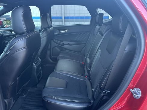Used 2024 Ford Edge ST image 12