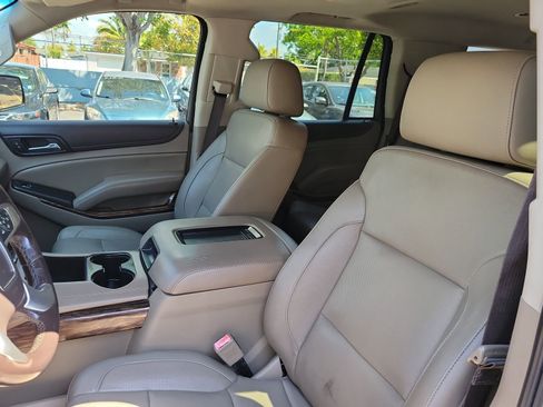 Used 2019 GMC Yukon SLT w/ Open Road Package RWD image 10