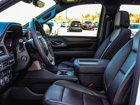 Used 2023 Chevrolet Tahoe High Country AWD/4WD image 31