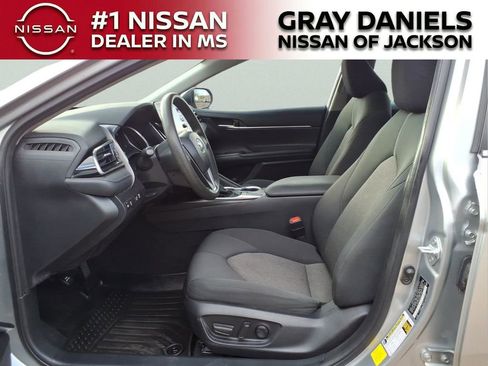 Used 2023 Toyota Camry LE image 21