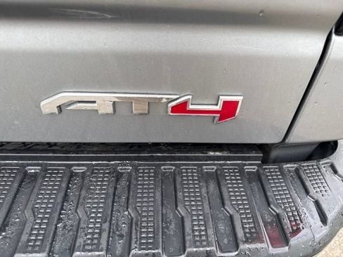 Used 2024 GMC Sierra 1500 AT4 w/ AT4 Premium Package AWD/4WD image 11