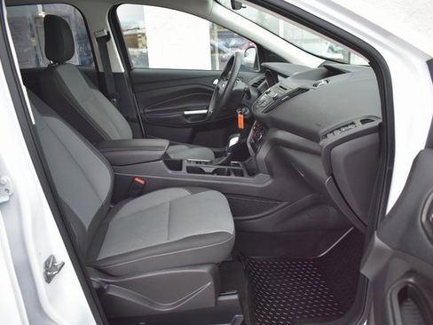 Used 2018 Ford Escape SE image 36