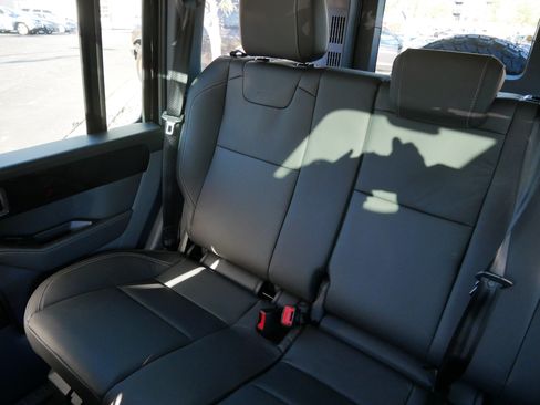 New 2025 INEOS Grenadier Fieldmaster Edition image 12