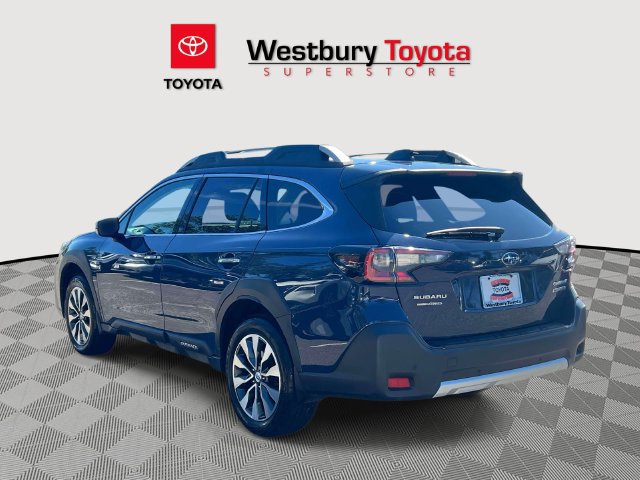 Used 2023 Subaru Outback Touring XT AWD/4WD image 11