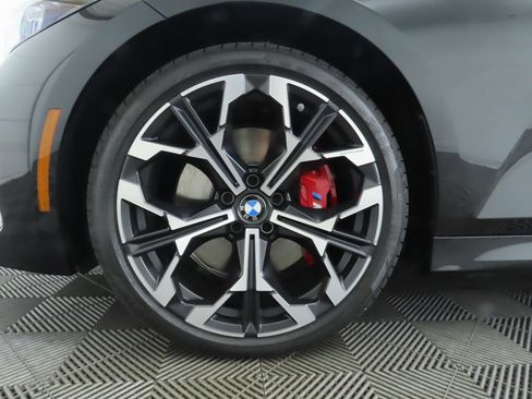 Used 2026 BMW 330i xDrive Sedan w/ M Sport Package AWD/4WD image 32