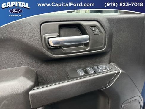 Used 2025 Chevrolet Silverado 2500 Custom w/ Custom Value Package image 20