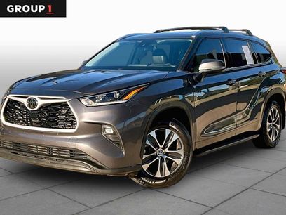 Used 2021 Toyota Highlander XLE