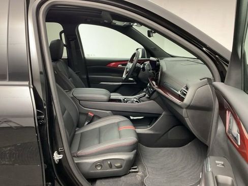 Certified 2024 Chevrolet Traverse RS image 29