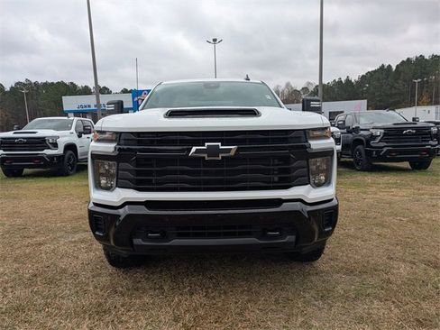 New 2026 Chevrolet Silverado 2500 Custom w/ Custom Value Package image 6