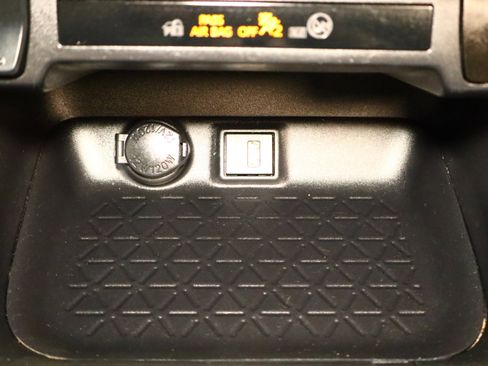 Used 2024 Toyota RAV4 LE image 25