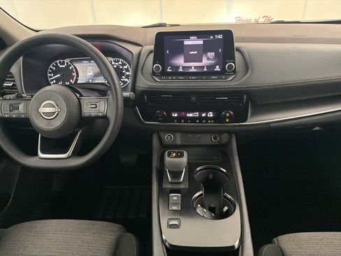 Used 2023 Nissan Rogue SV image 19