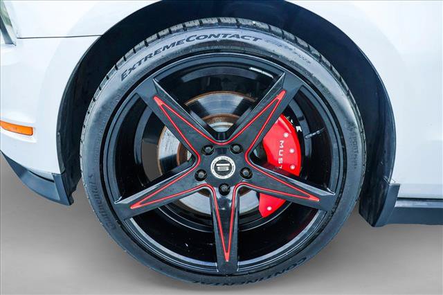 Used 2011 Ford Mustang GT Premium w/ Comfort Pkg RWD image 9