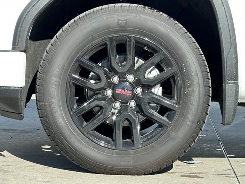 New 2026 GMC Sierra 1500 Elevation image 26