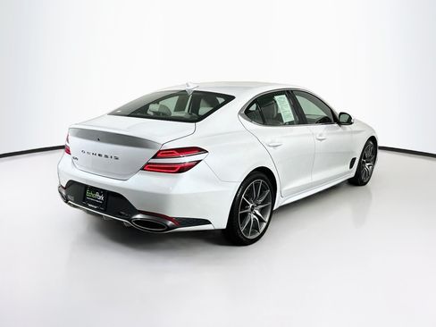 Used 2025 Genesis G70 2.5T RWD image 9