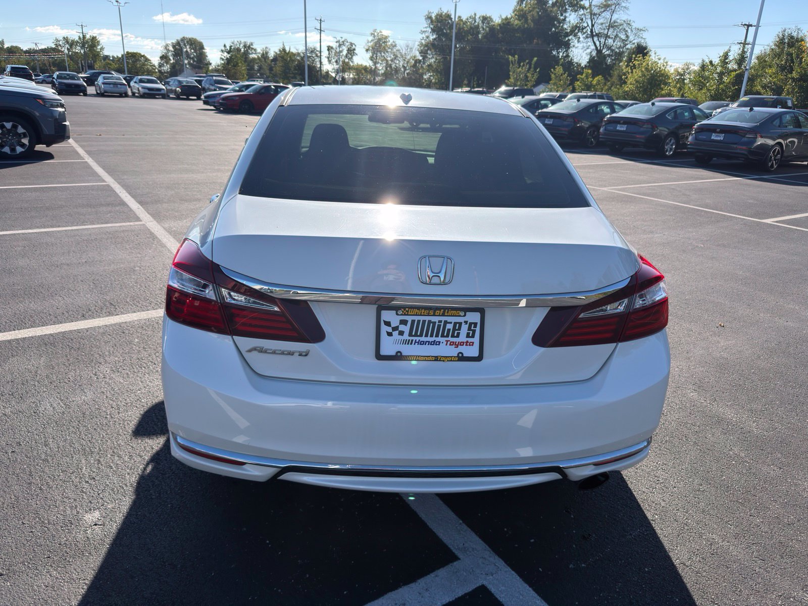 Used 2017 Honda Accord EX-L image 12