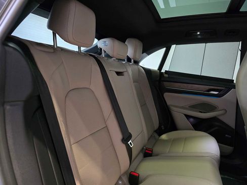 New 2026 Porsche Macan 4 Electric image 14