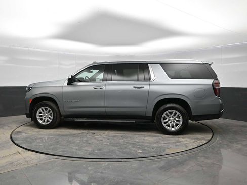Used 2024 Chevrolet Suburban LT image 5